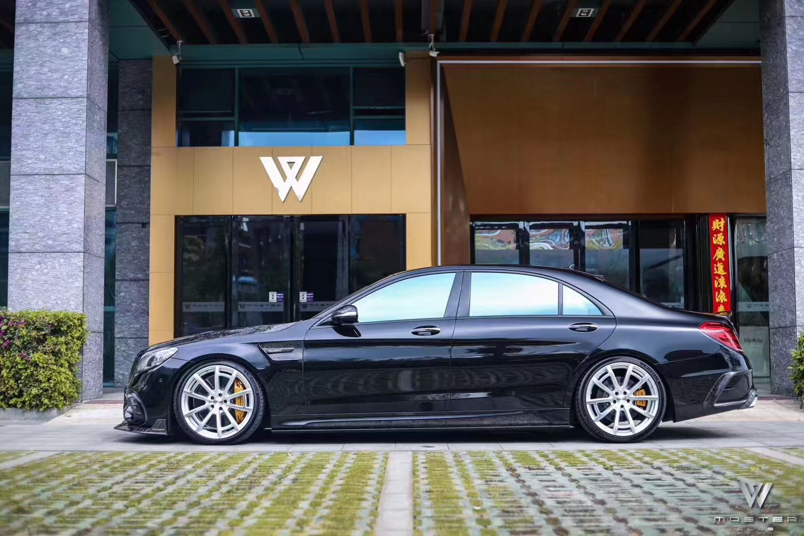 Mercedes-Benz W222.2 S-Class MSY Style Parts - styling view