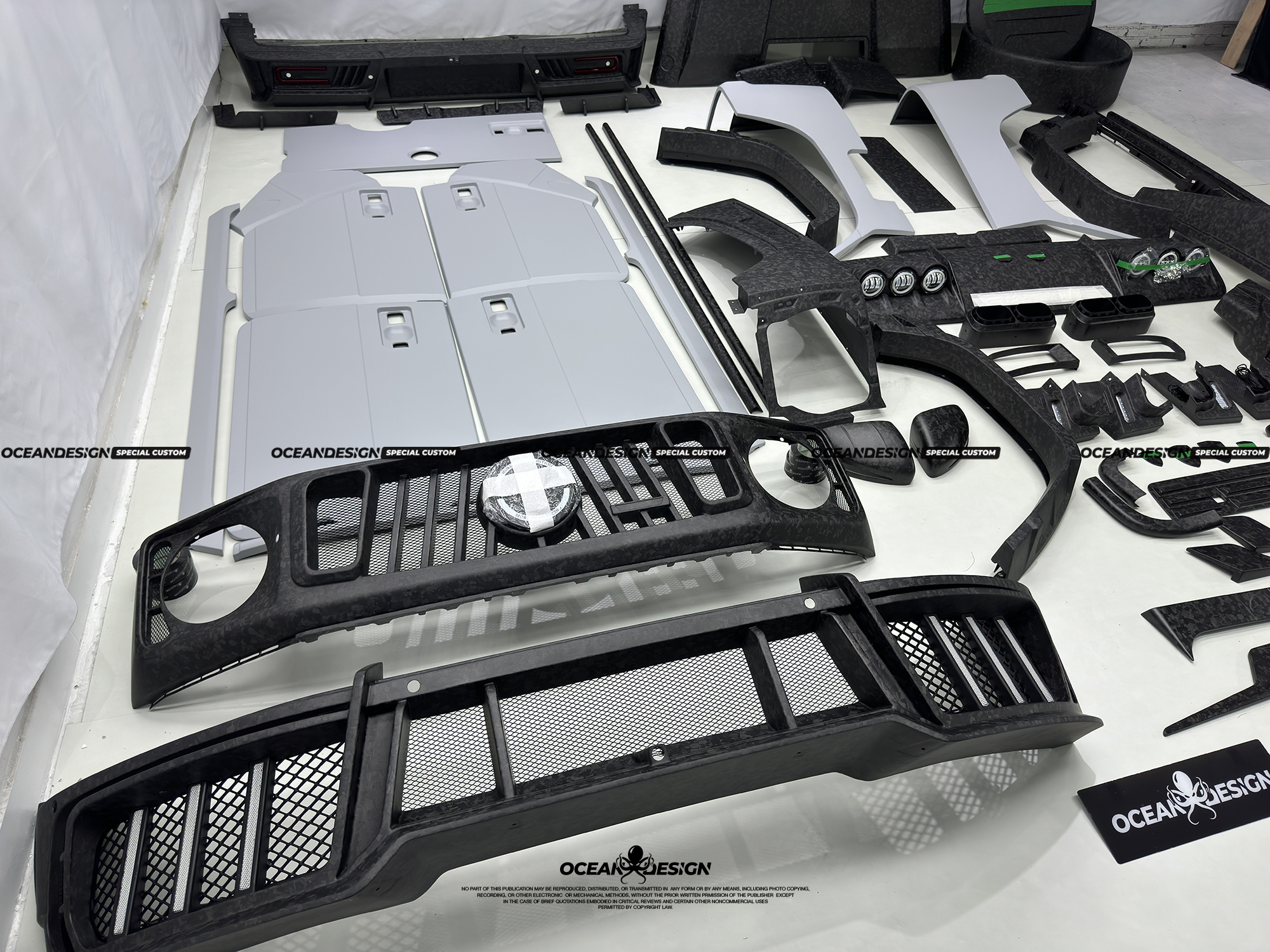Mercedes-Benz W464/W465 G63/G500/G55 MSY Style Dry Carbon Body Kit - styling view