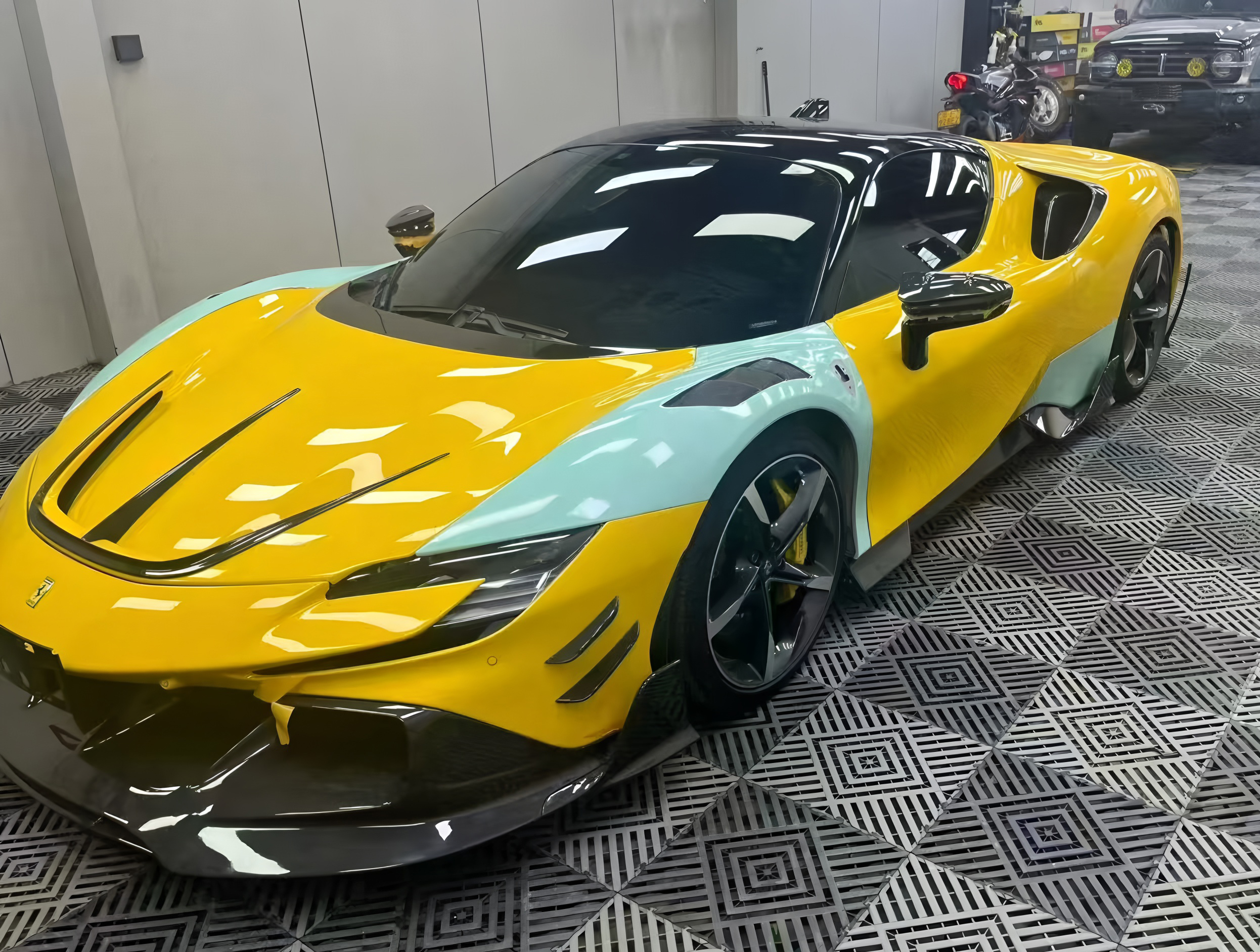 Ferrari SF90 M Style Dry Carbon Parts - styling view