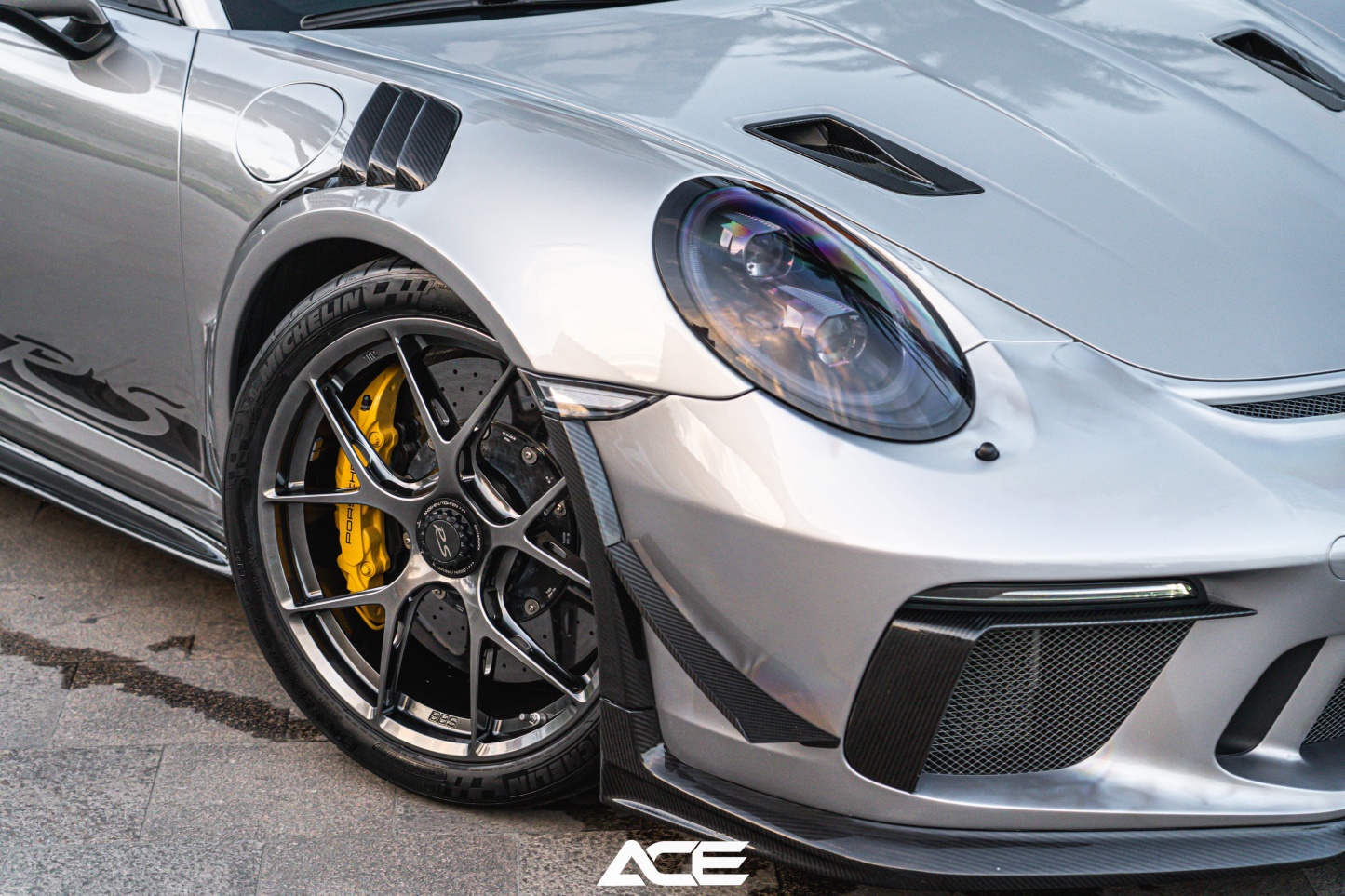 Porsche 991 GT3 RS OEM Style Dry Carbon Parts - styling view