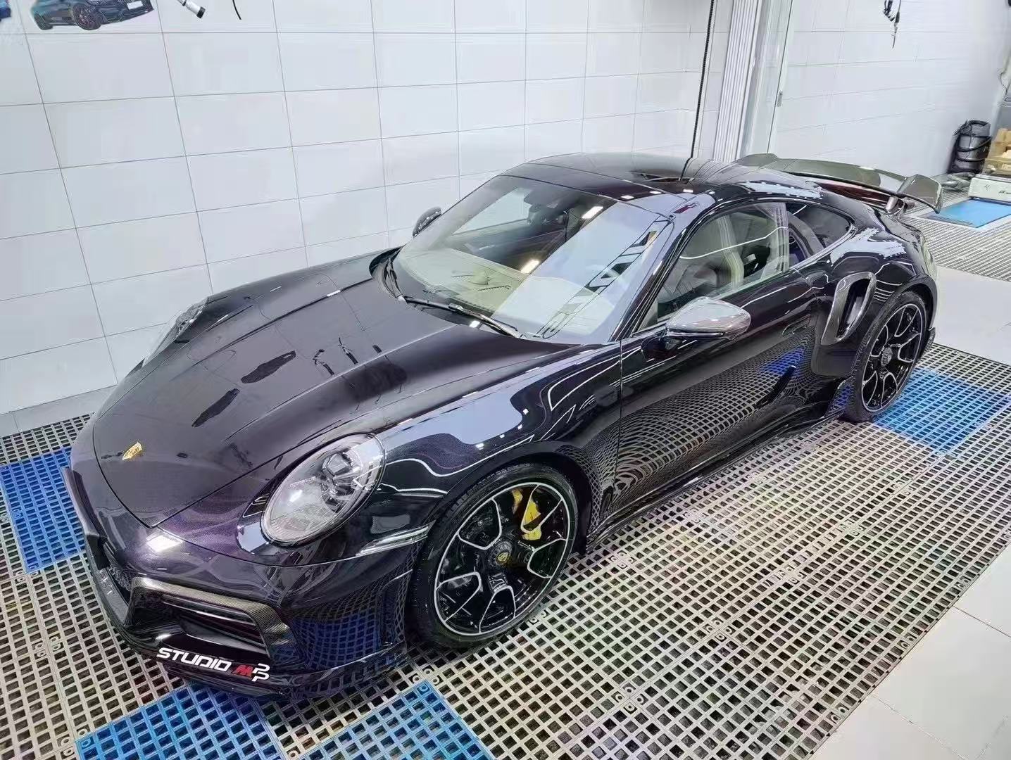 Porsche 911 992.1 Turbo S Techart Style Dry Carbon Parts - styling view