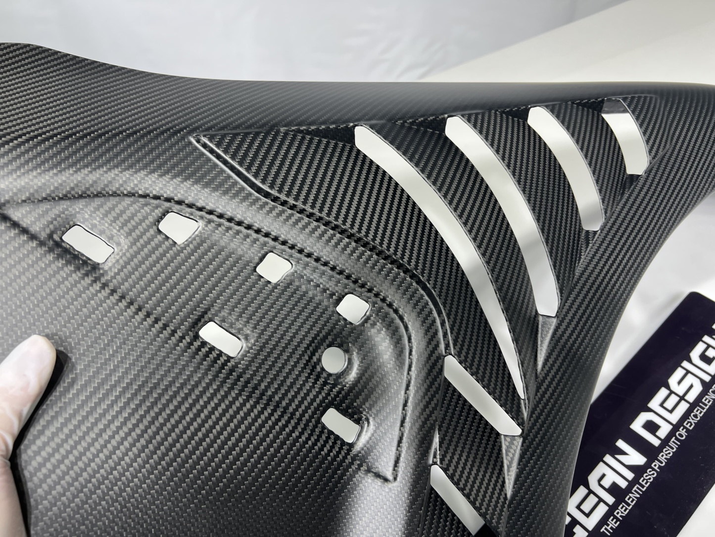 BMW G80 M3/G82 M4 Ocean Design Dry Carbon Shark-Fin Fenders - styling view