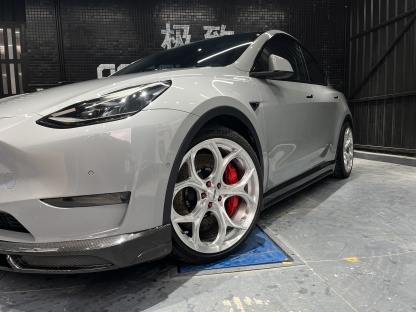 Tesla Model Y Ocean Design Generation 2 Dry Carbon Parts - styling view