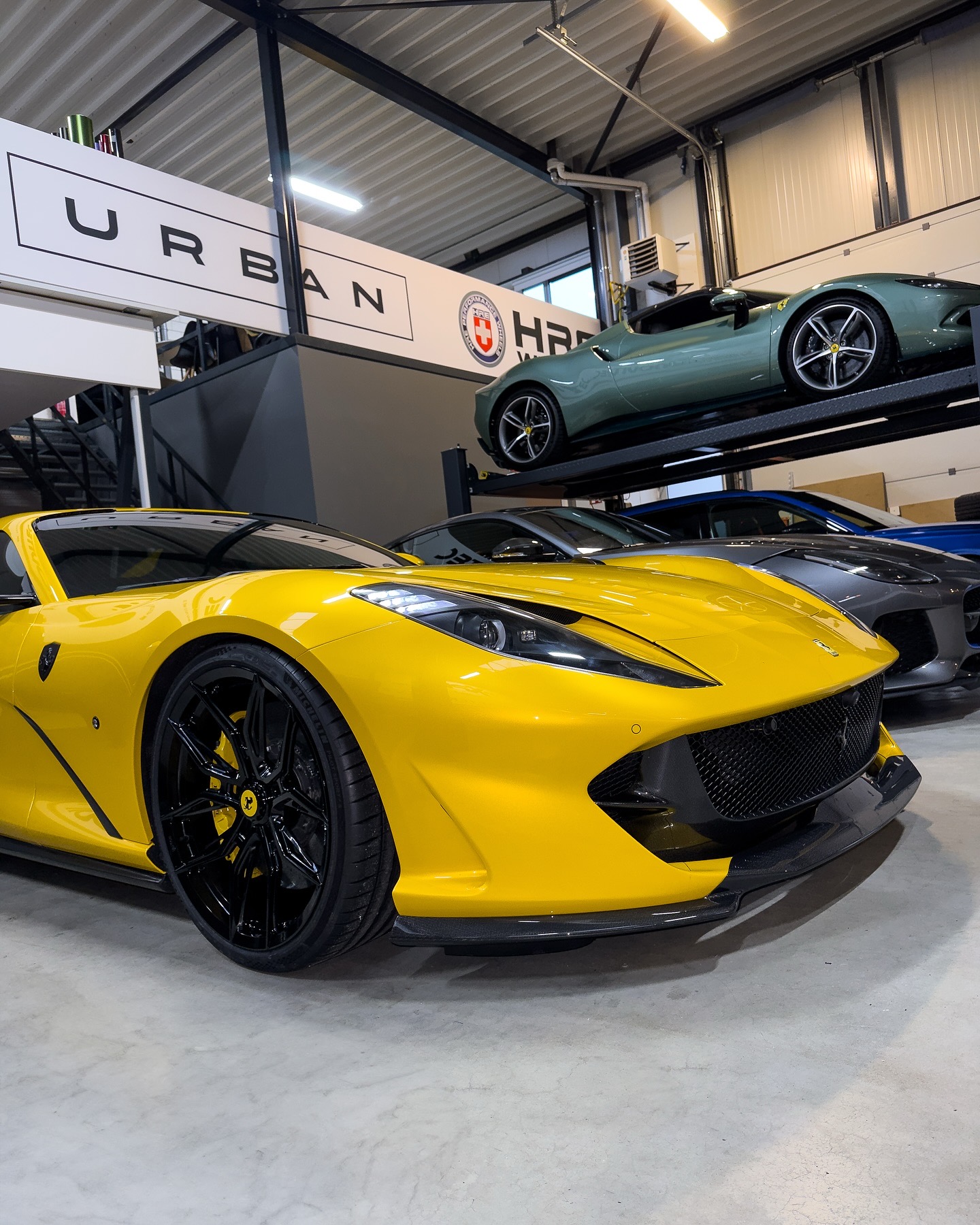 Ferrari 812 N Style Dry Carbon Parts - styling view