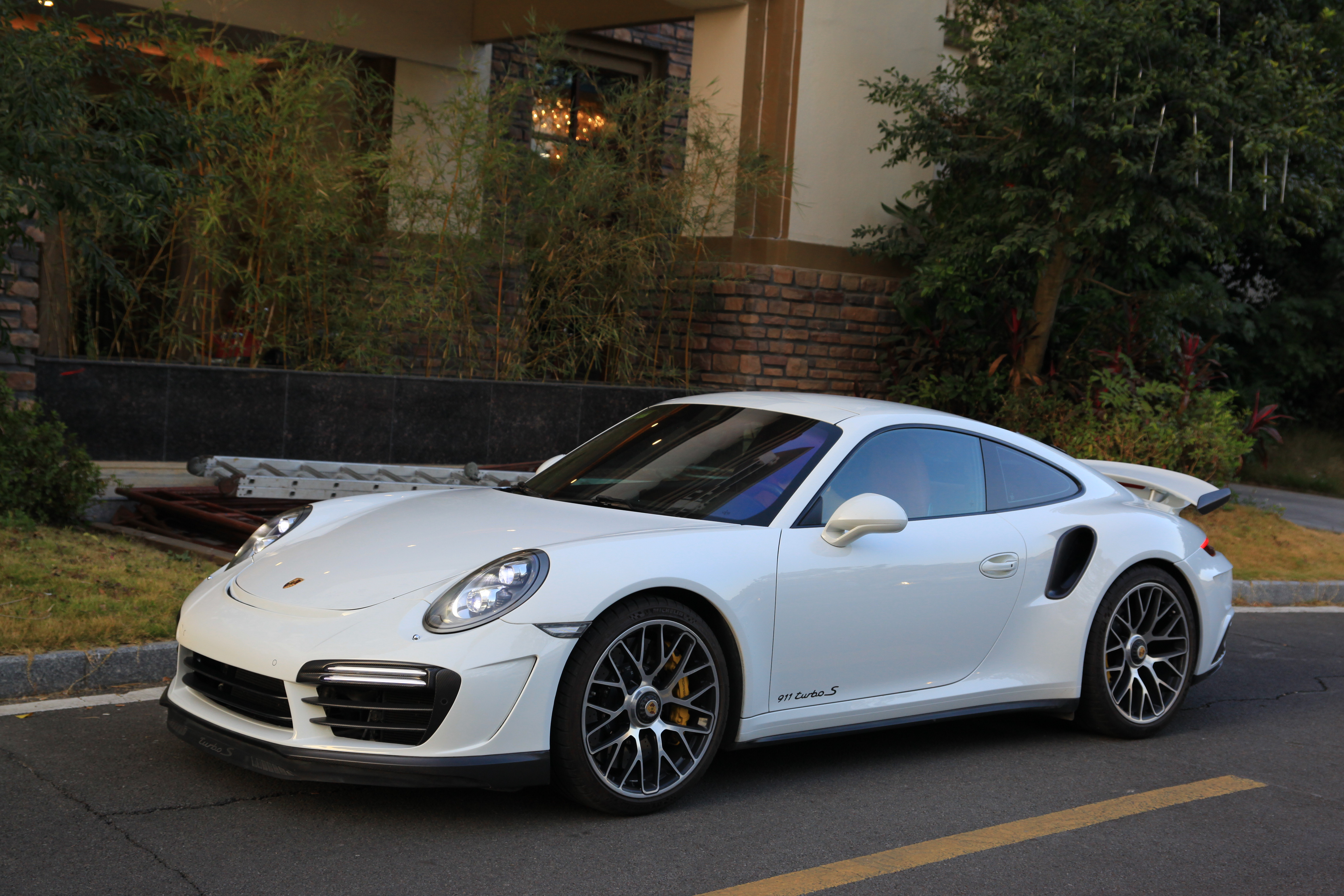 Porsche 911 991.2 Turbo Topcar Style Parts - styling view