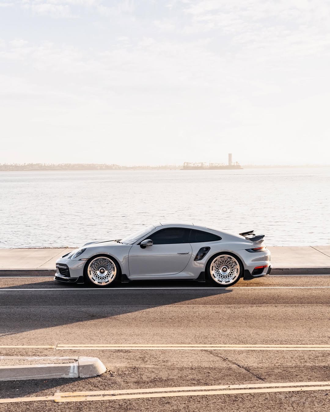 Porsche 911 992.1 Turbo S 9D Style Dry Carbon Parts - styling view