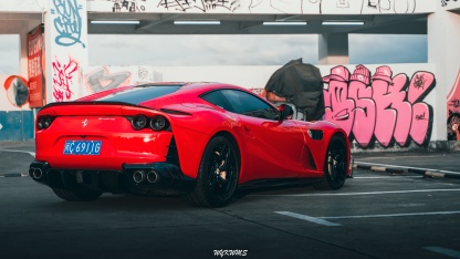 Ferrari 812 MSY Style Dry Carbon Parts - styling view