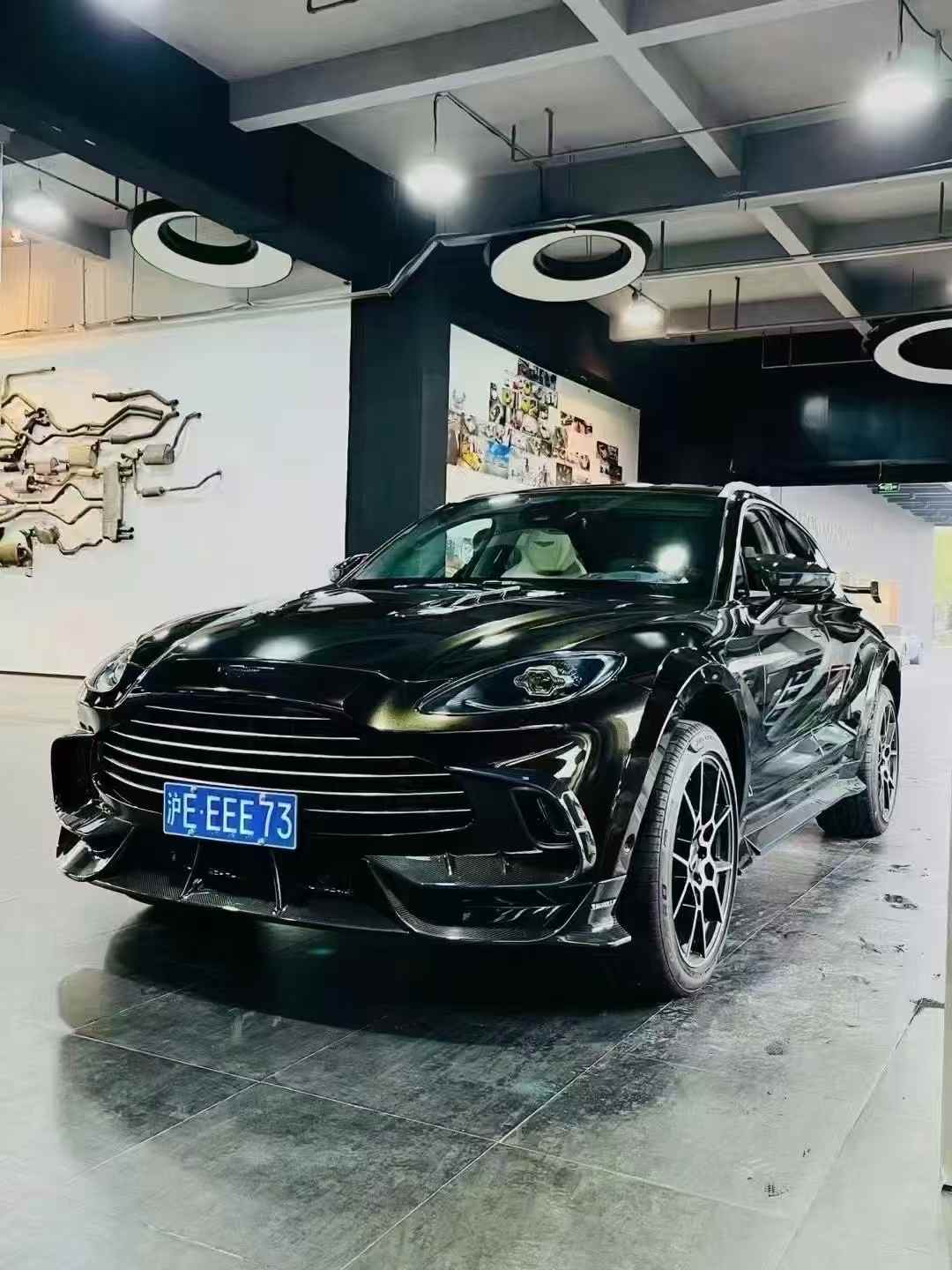 Aston Martin DBX MSY Style Widebody Parts - styling view
