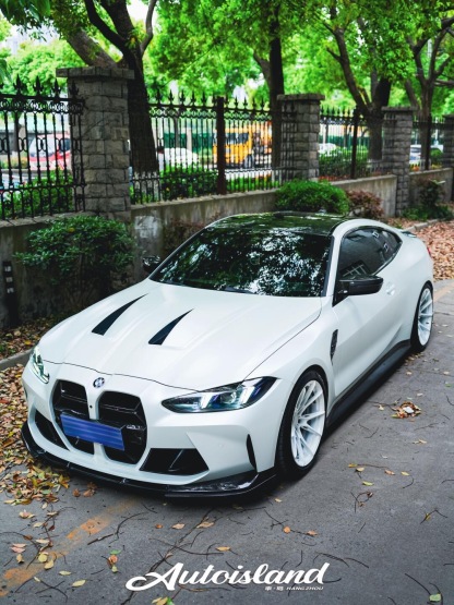 BMW G80 M3/G82 M4 AP Style Vented Dry Carbon Hood - styling view