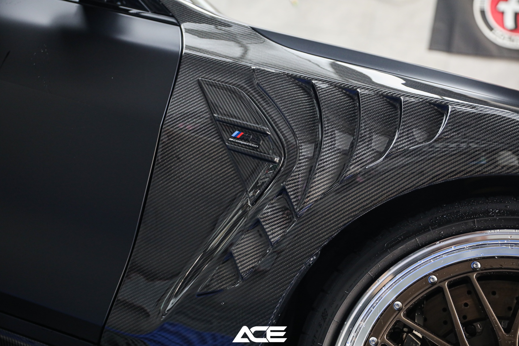 BMW G80 M3/G82 M4 Ocean Design Dry Carbon Shark-Fin Fenders - styling view