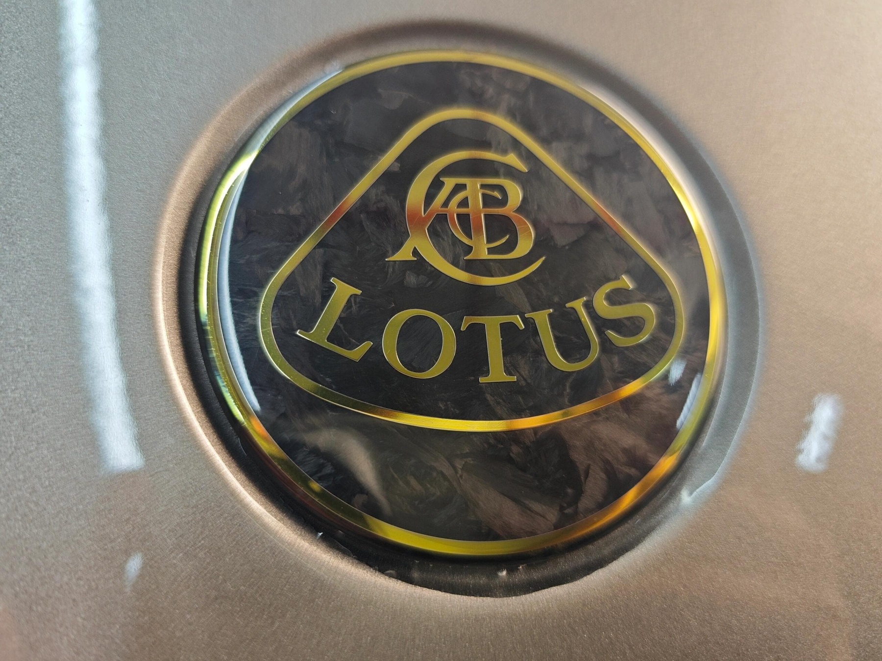 Lotus Emira/Eletre/Emeya Marble-Pattern Dry Carbon Badges - styling view