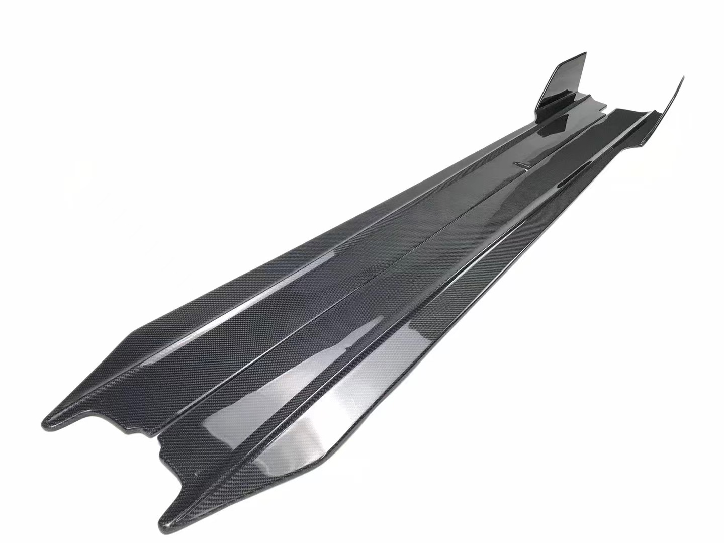 Lamborghini LP580/LP600/LP610 V Style Dry Carbon Parts - styling reference for Side Skirts