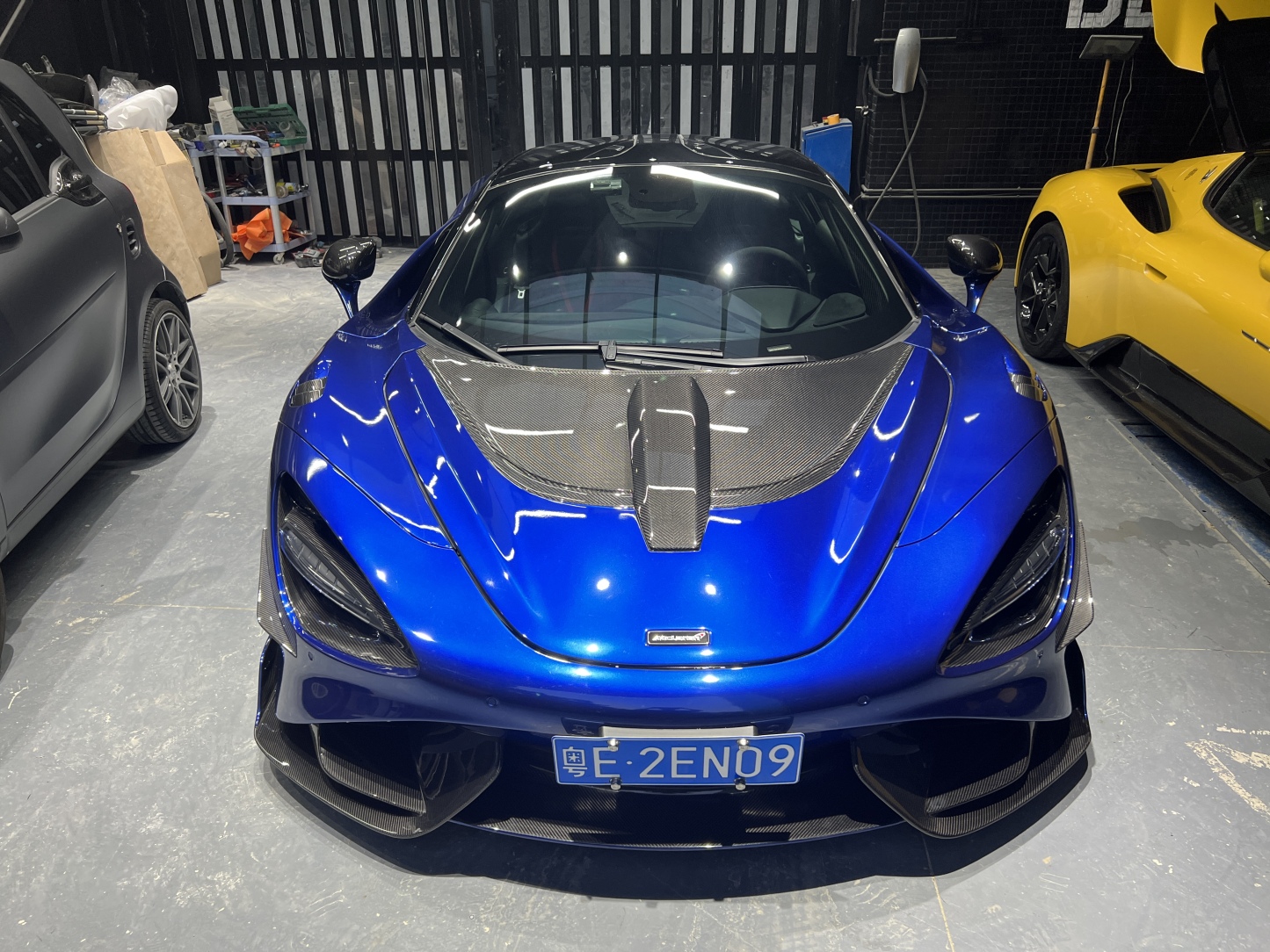 McLaren 720S to 765LT Style Dry Carbon Conversion Kit - styling view