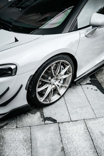 McLaren GT Dry Carbon Parts - styling view