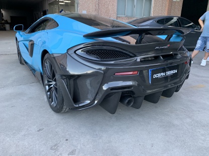 McLaren 540C / 570S to 600LT Style Carbon Fiber Conversion Kit - styling view