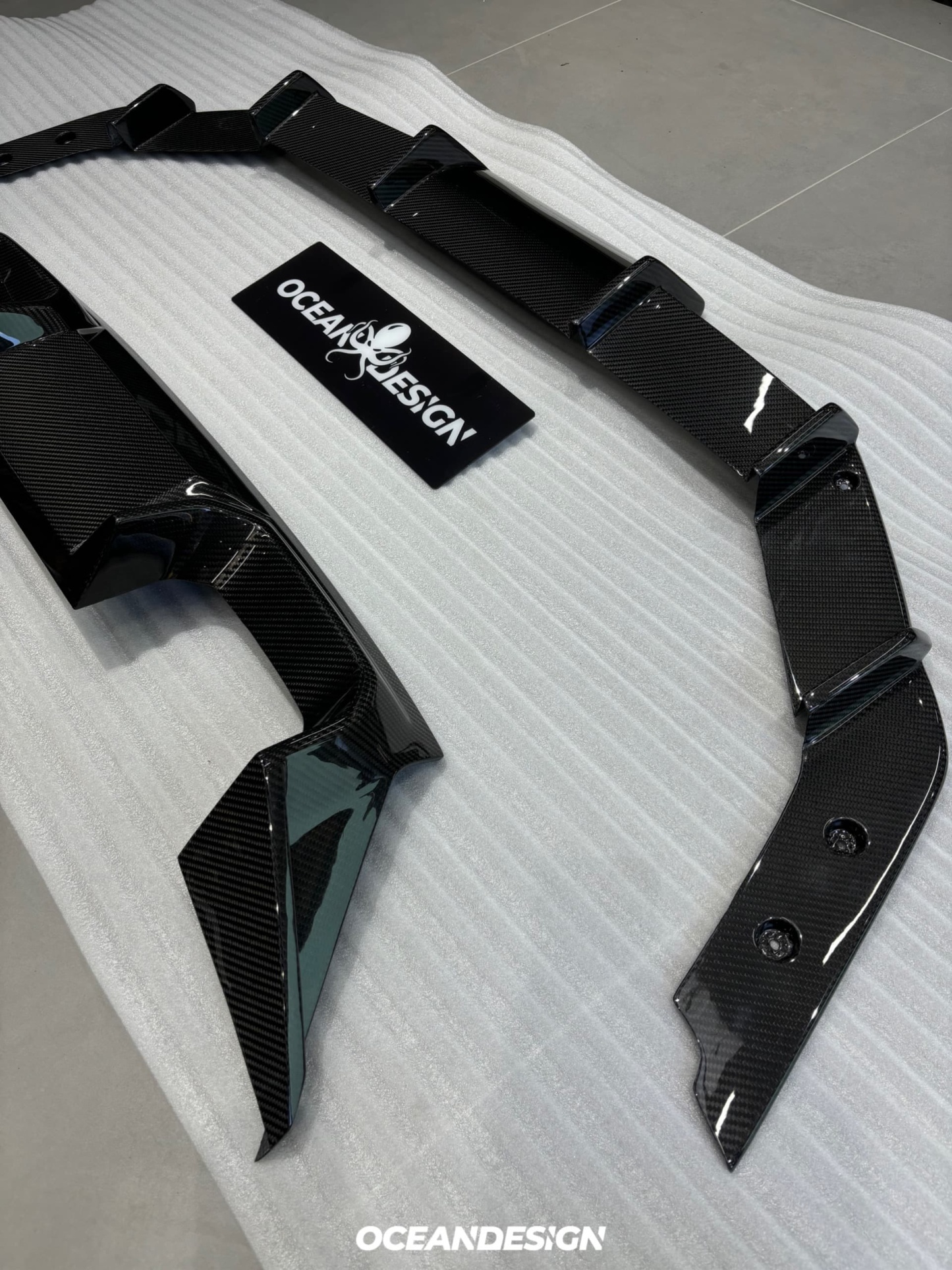 BMW G87 M2 AP Style Dry Carbon Parts - styling view