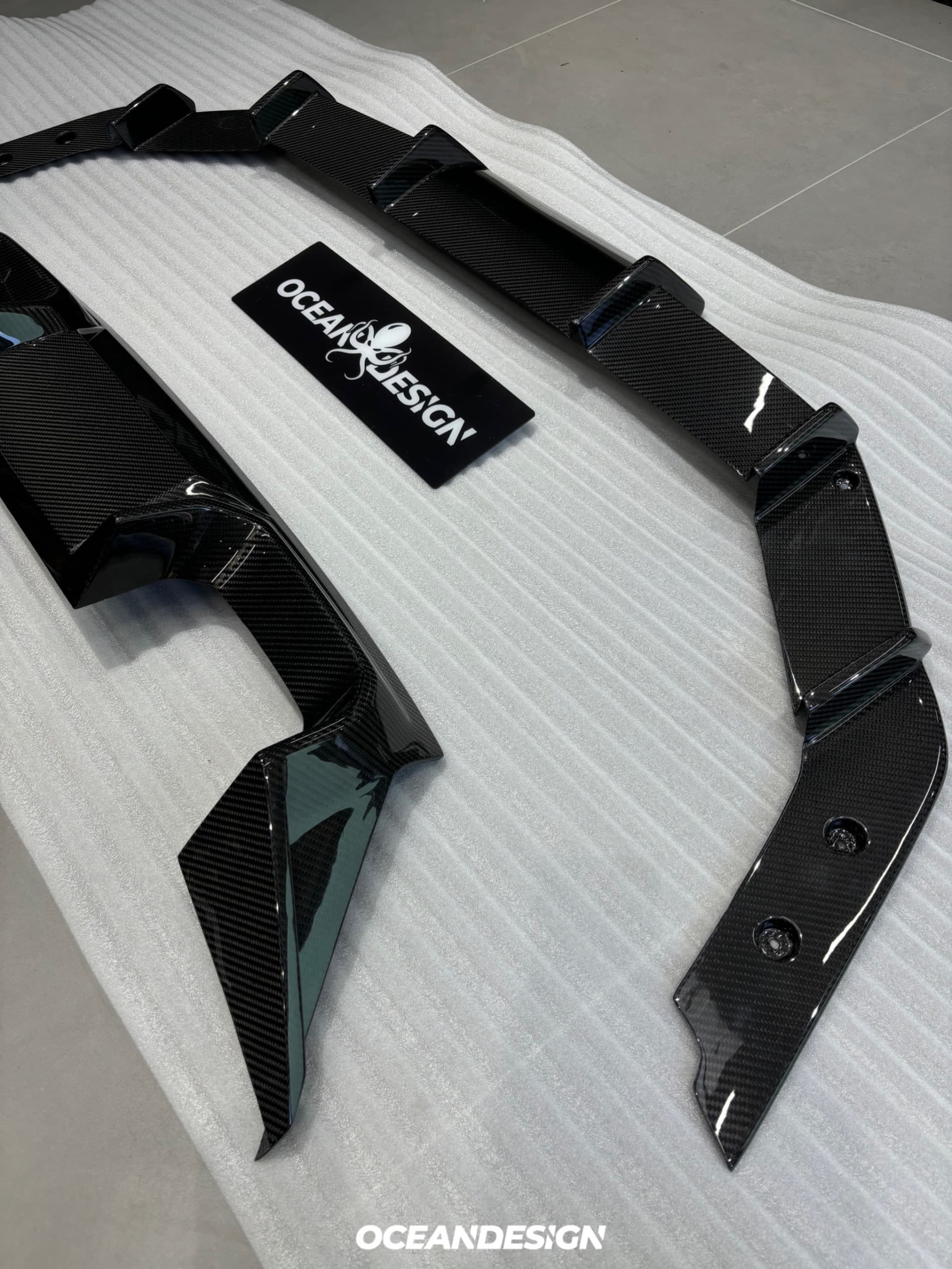 BMW G87 M2 AP Style Dry Carbon Parts - styling view