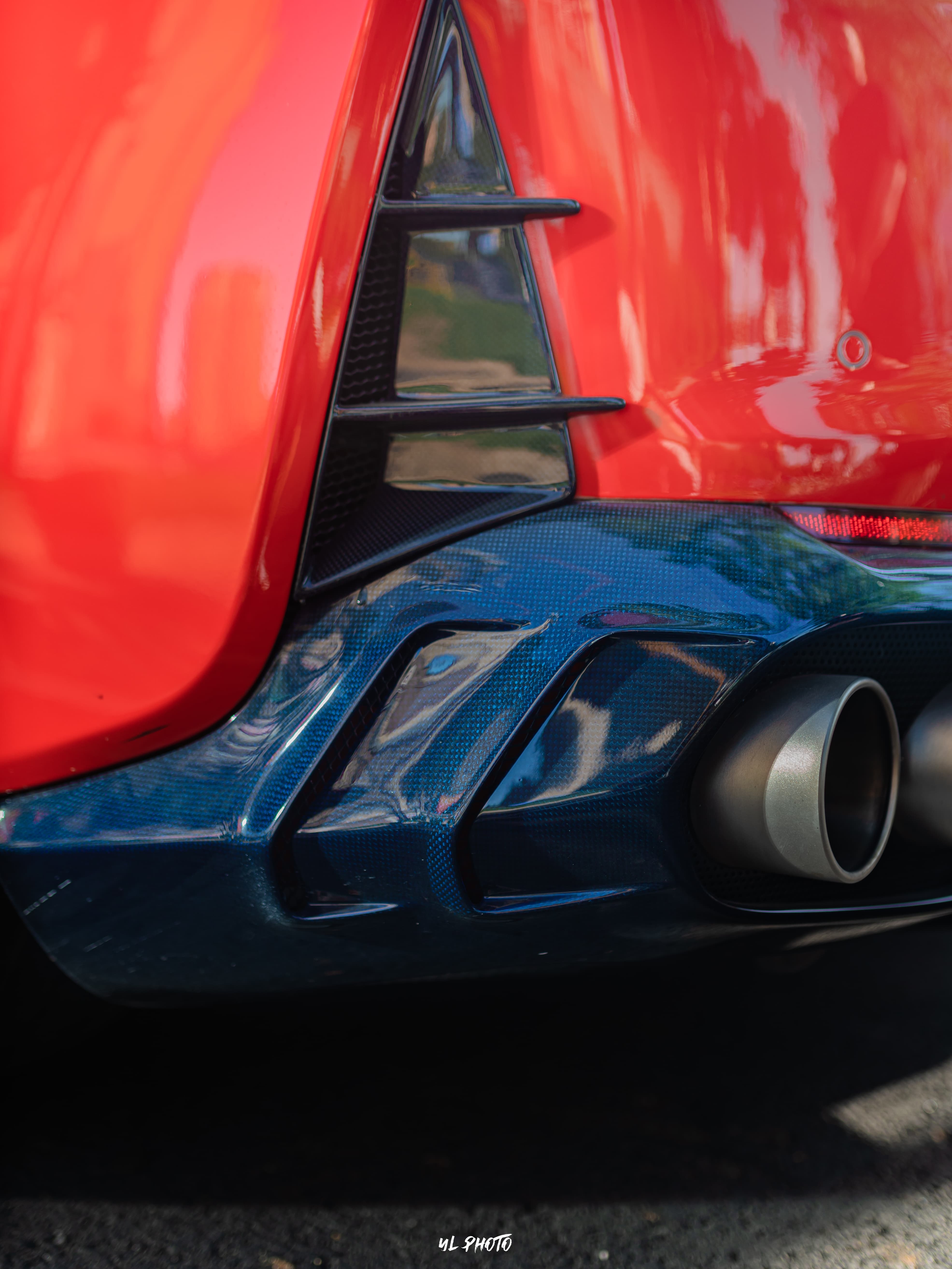 Ferrari 812 MSY Style Dry Carbon Parts - styling view