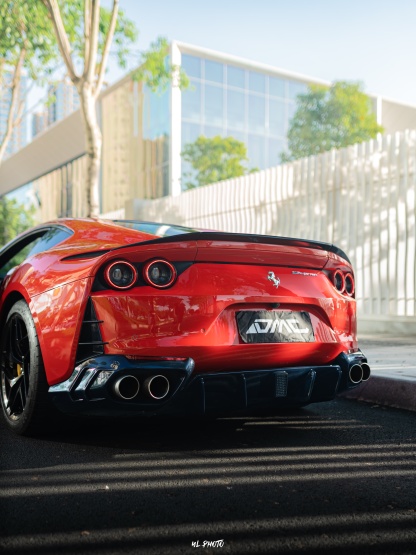 Ferrari 812 MSY Style Dry Carbon Parts - styling view