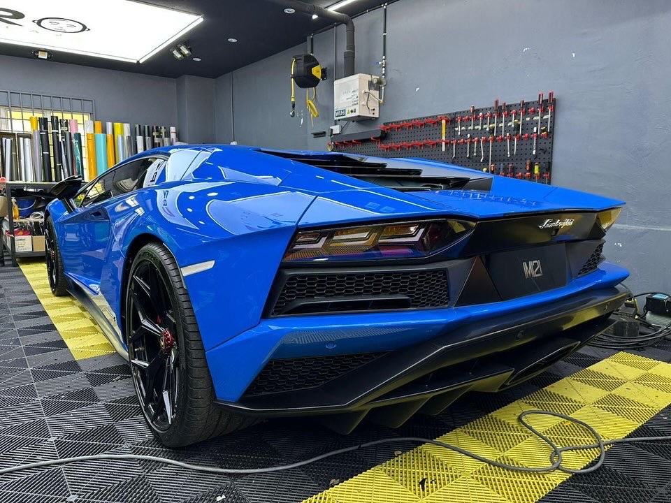 Lamborghini LP740 OEM Style Parts - styling view