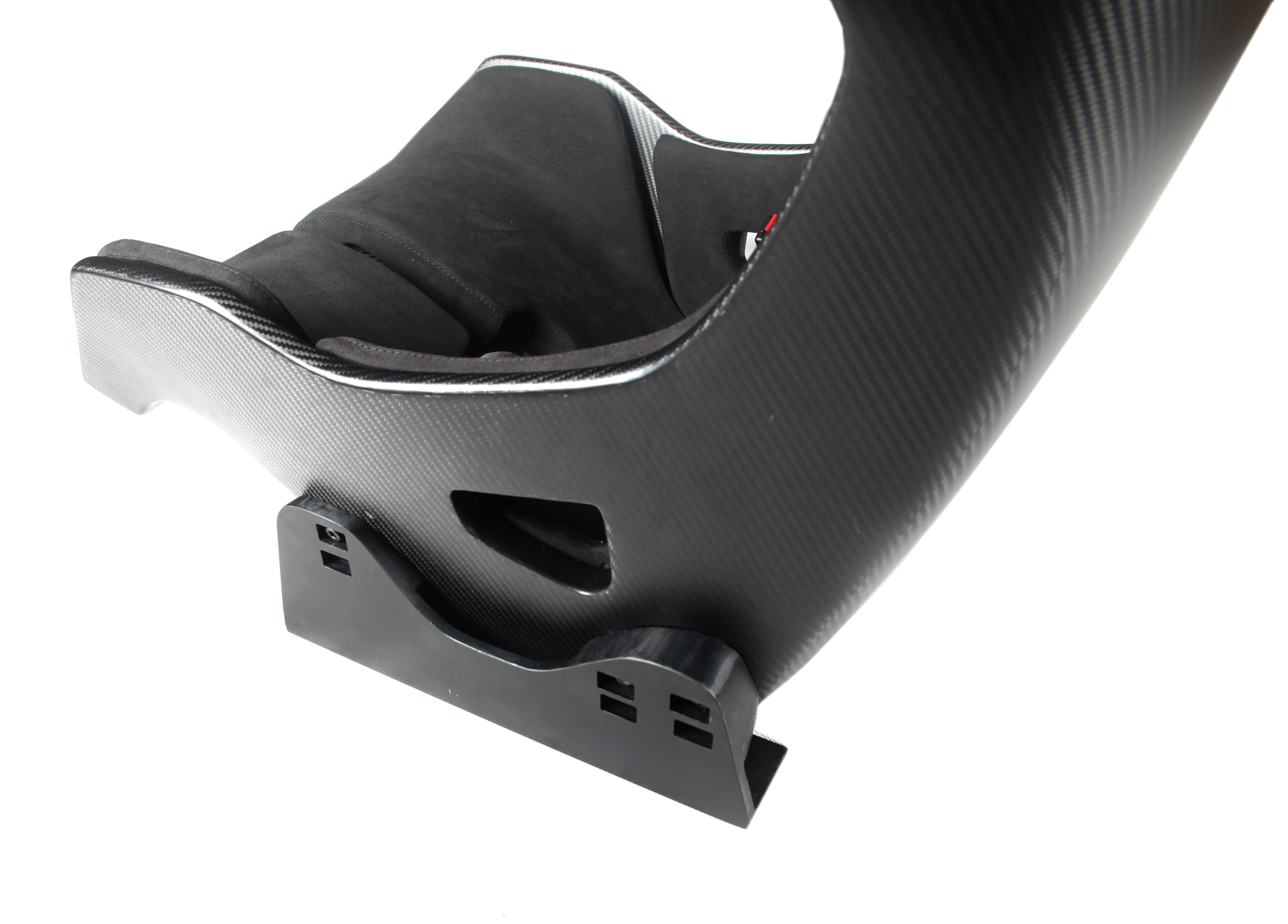 McLaren Senna Style Dry Carbon Bucket Seat - styling view