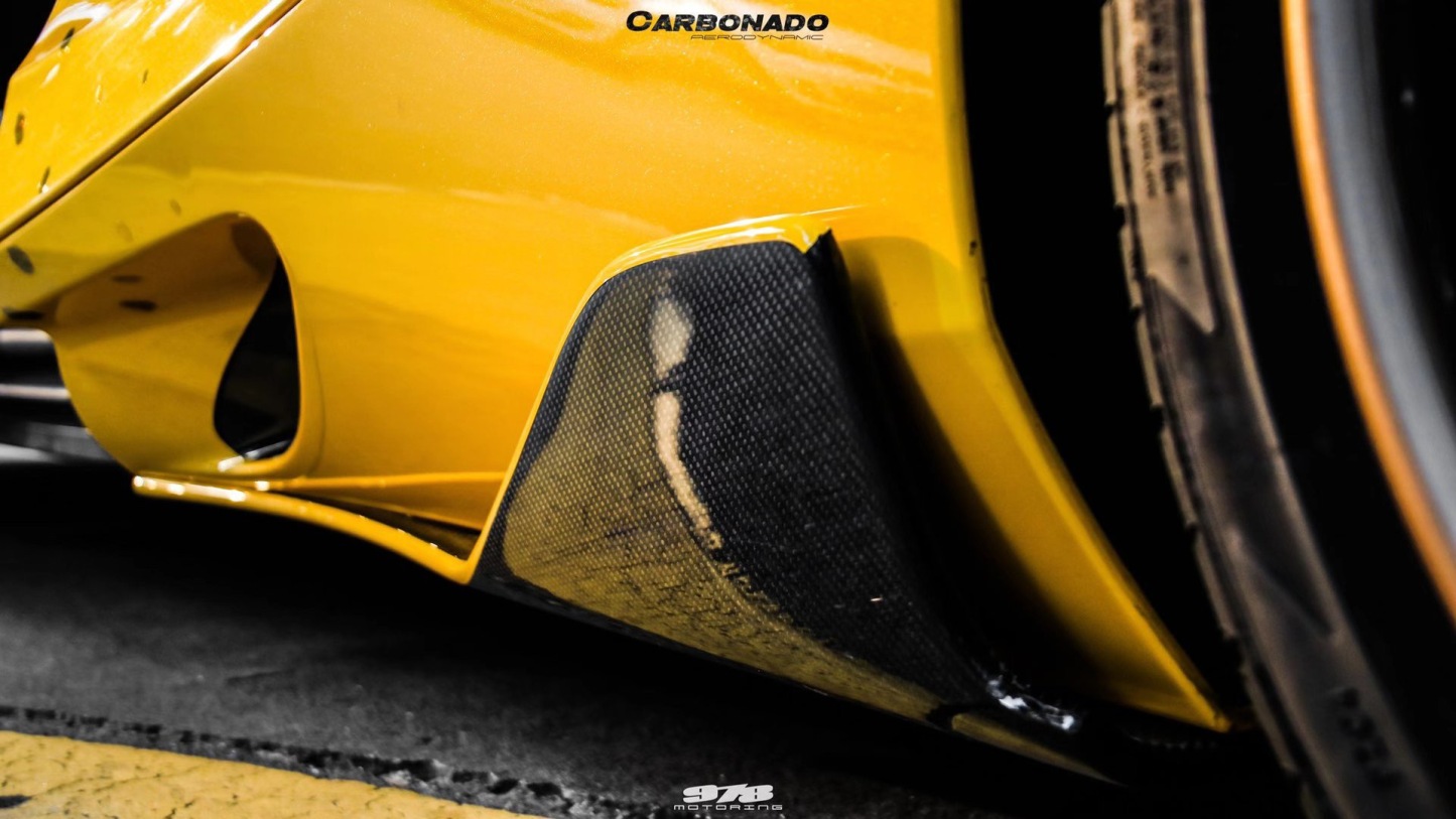 McLaren 720S V Style Carbon Fiber Parts - styling view