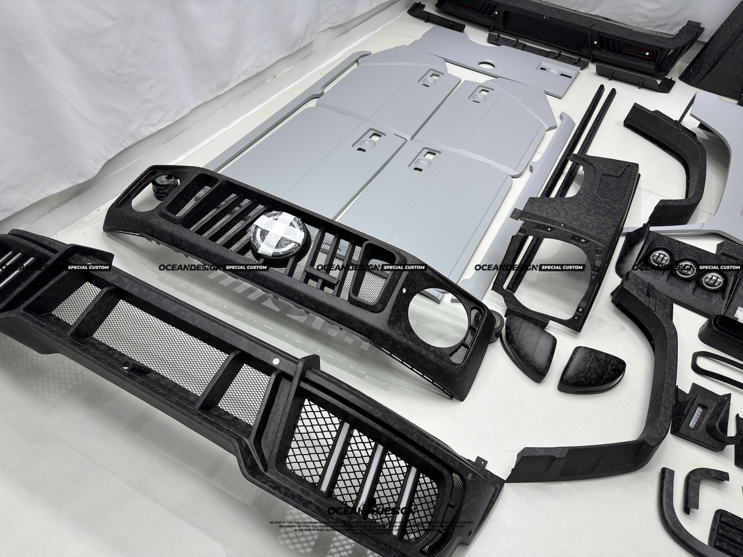 Mercedes-Benz W464/W465 G63/G500/G55 MSY Style Dry Carbon Body Kit - styling view