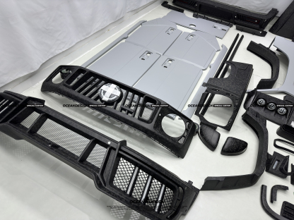 Mercedes-Benz W464/W465 G63/G500/G55 MSY Style Dry Carbon Body Kit - styling view