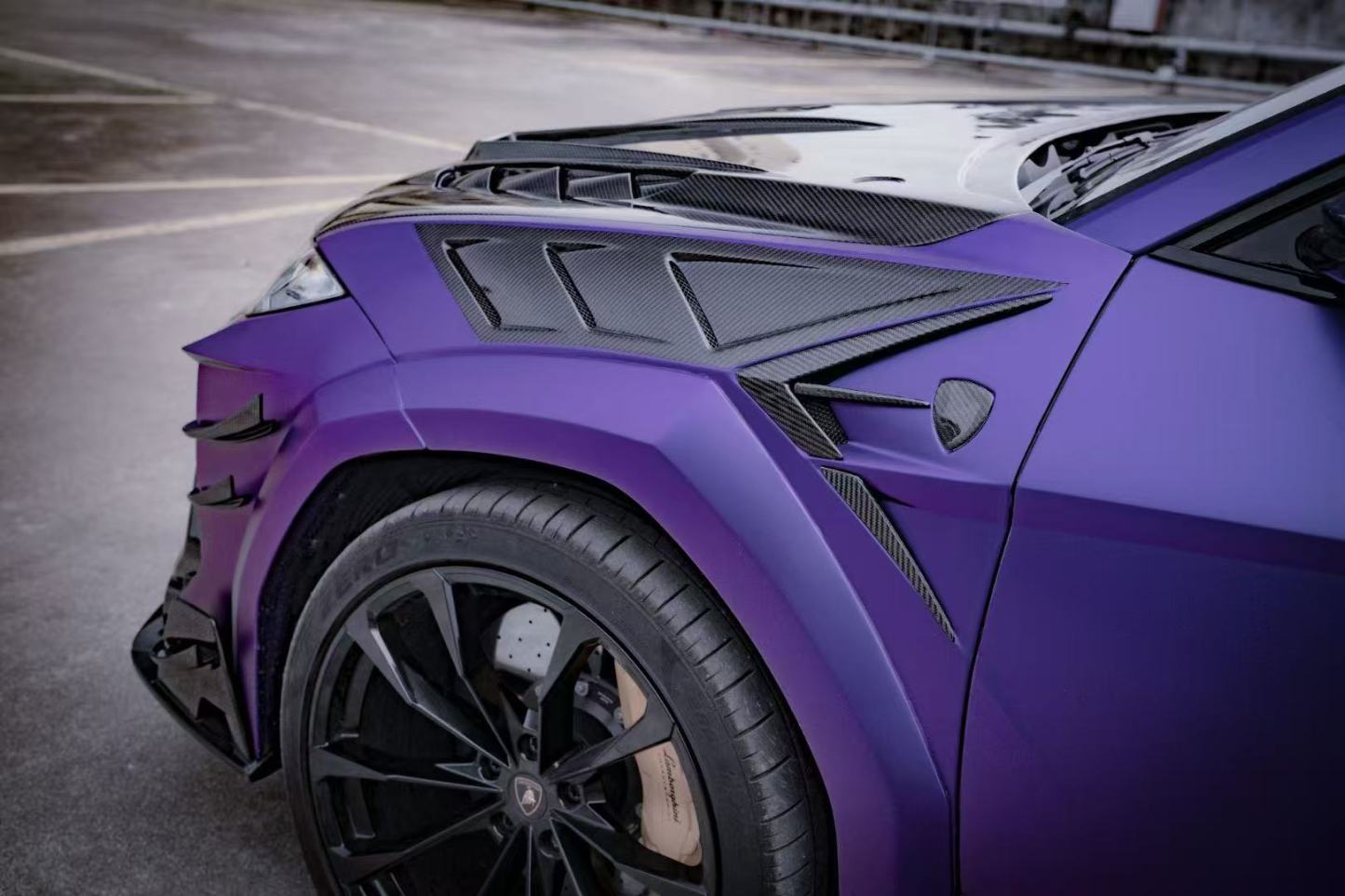 Lamborghini Urus MSY Gen 3 Style Dry Carbon Body Kit - styling view