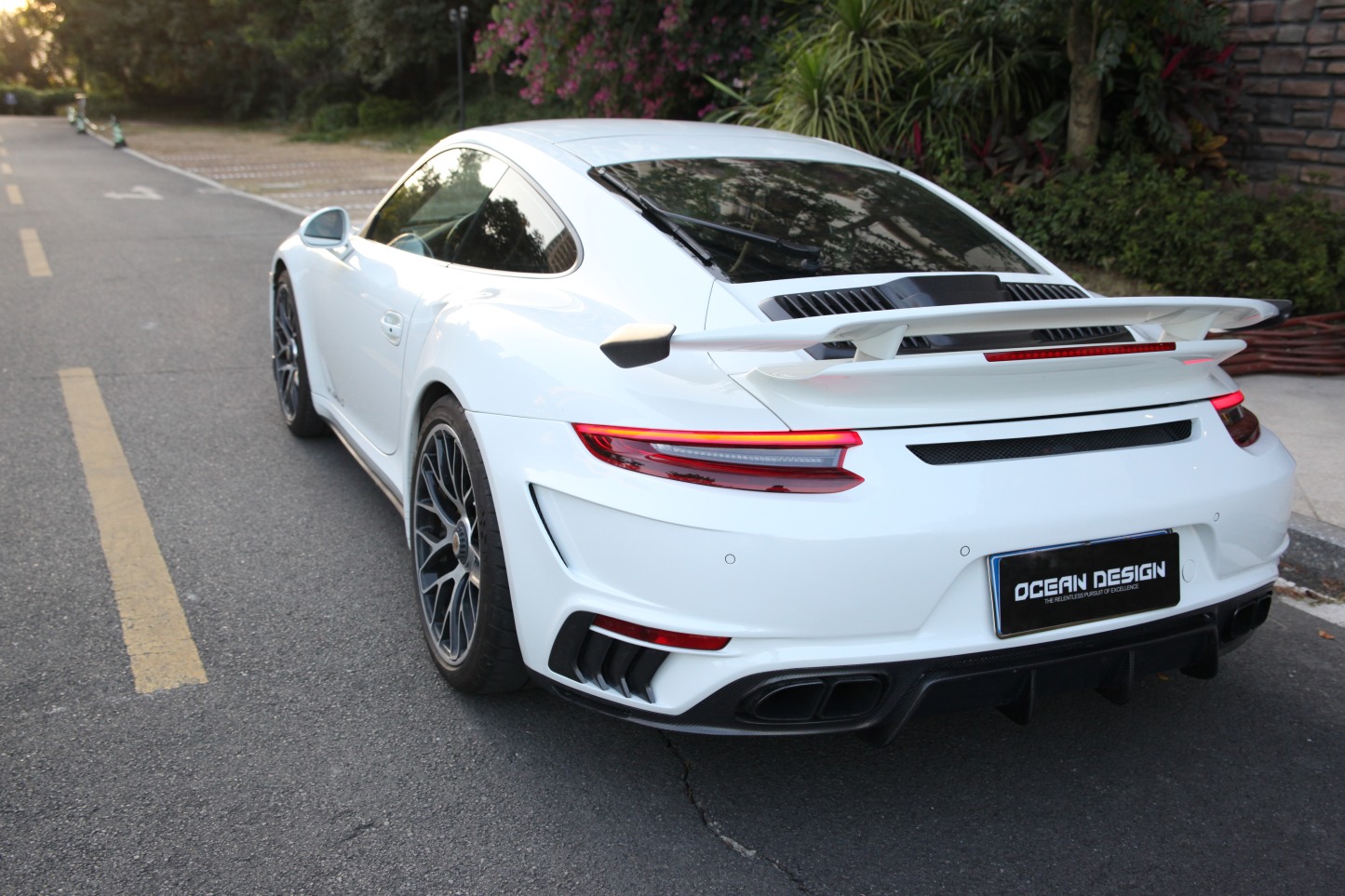 Porsche 911 991.2 Turbo Topcar Style Parts - styling view