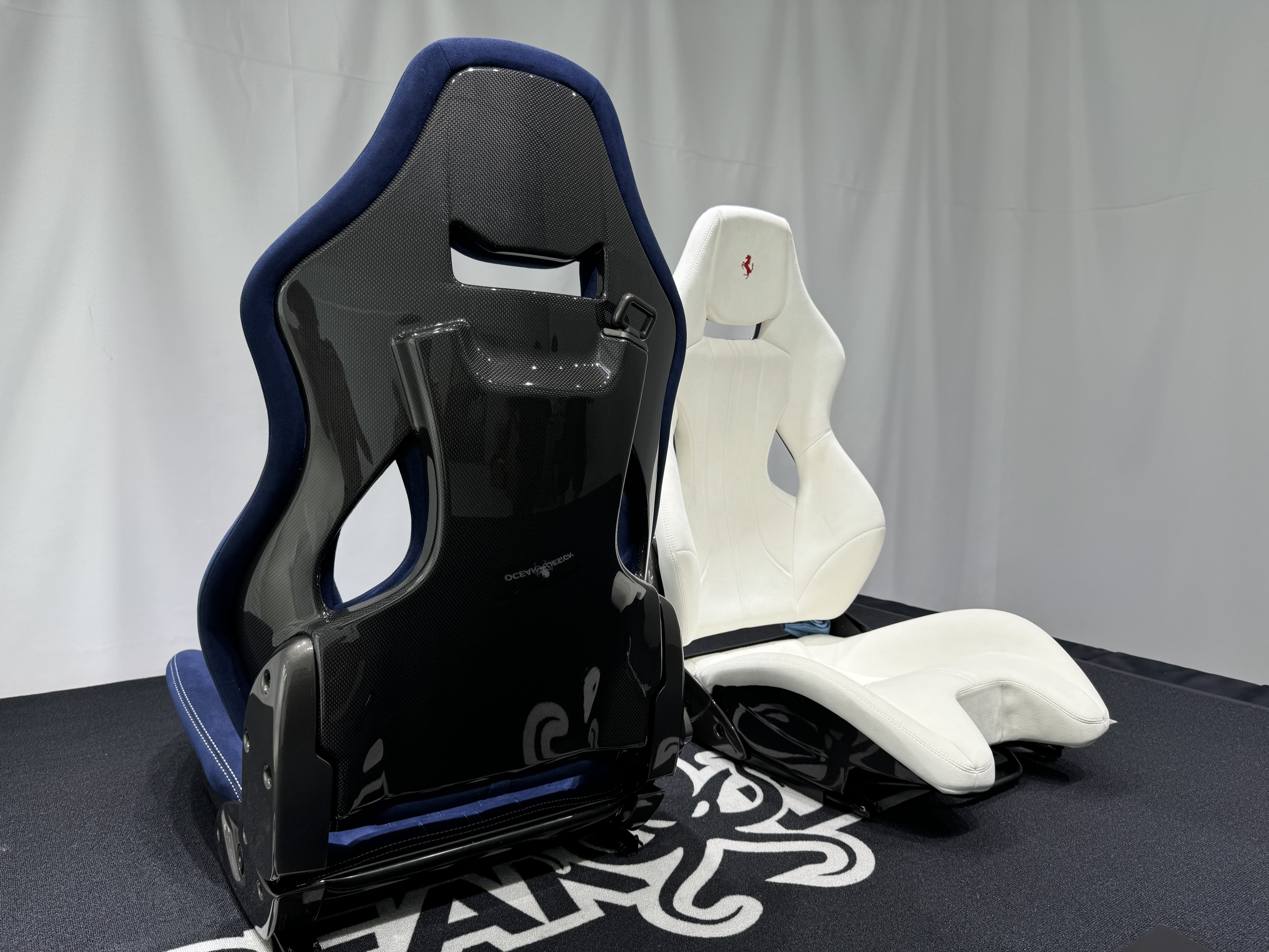 Ferrari F430/458/488/F8 Style Dry Carbon Bucket Seat - styling view