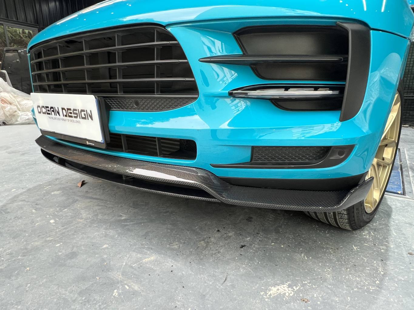 Porsche Macan Turbo ARTISAN Style Parts - styling view