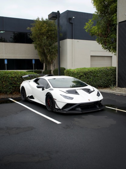 Lamborghini STO V Style Dry Carbon Parts - styling view