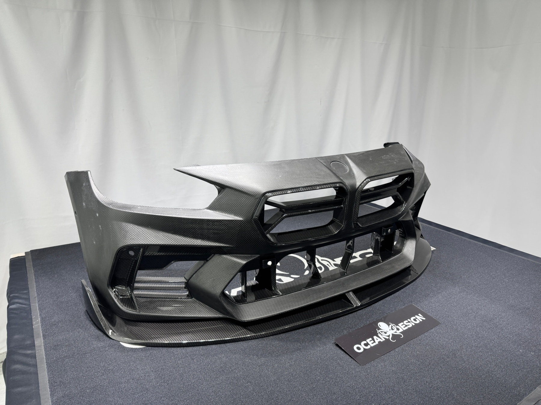 BMW G87 M2 AR V2 Style Dry Carbon Parts - styling view