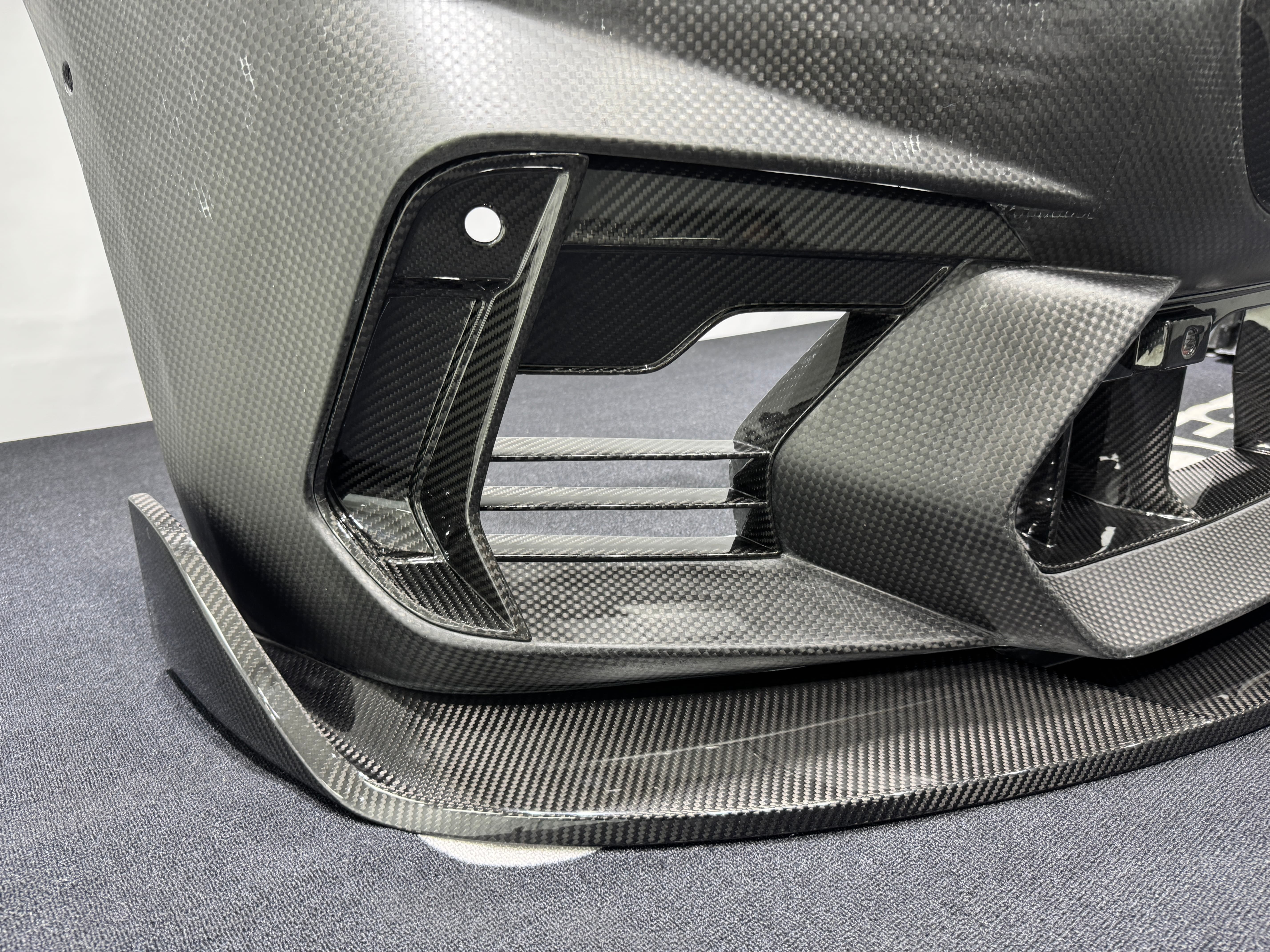 BMW G87 M2 AR V2 Style Dry Carbon Parts - styling view