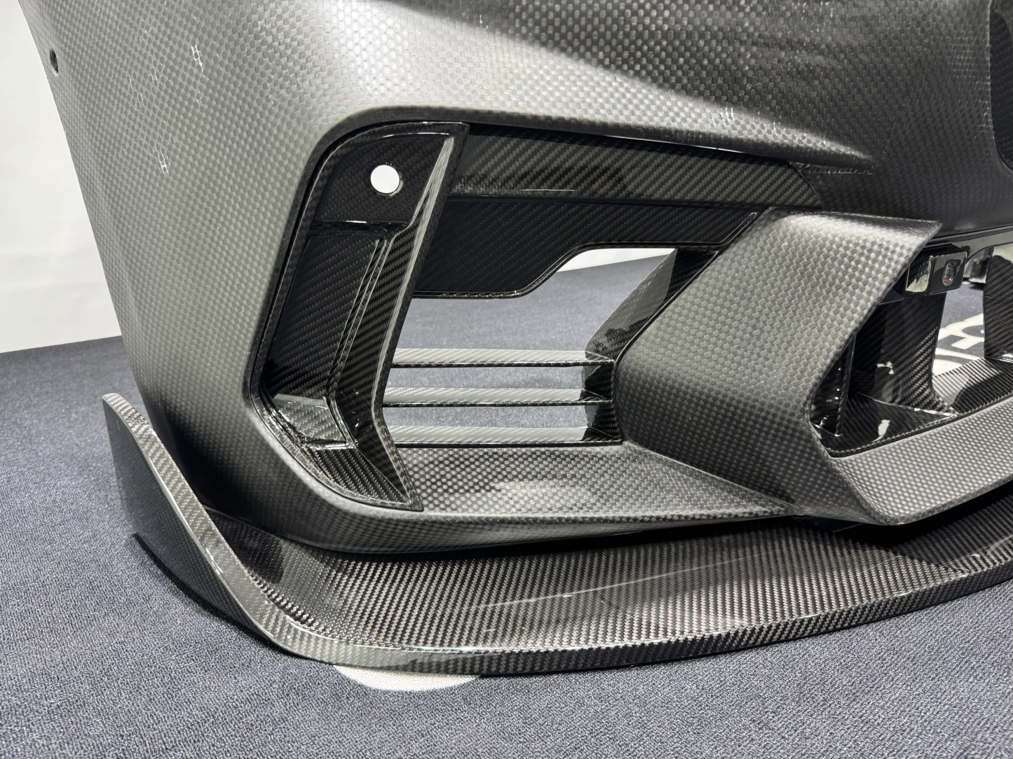 BMW G87 M2 AR V2 Style Dry Carbon Parts - styling view