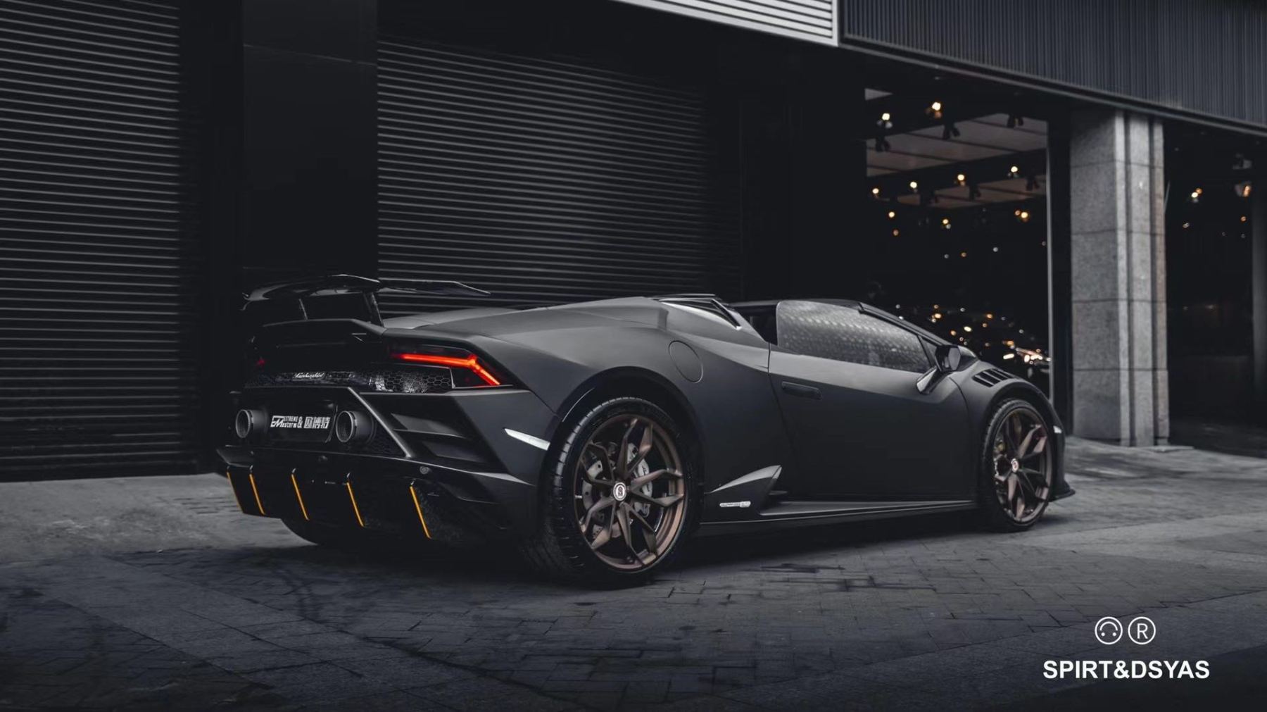 Lamborghini Huracan EVO RWD N Style Dry Carbon Parts - styling view