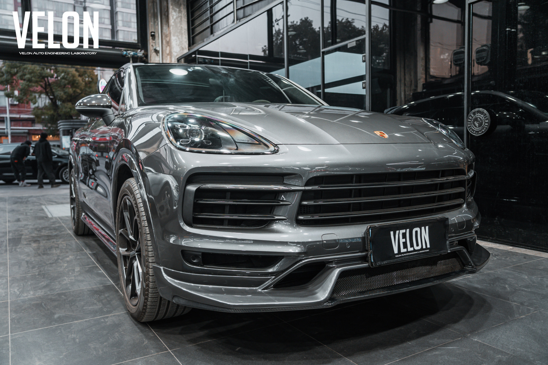 Porsche Cayenne OD Style Carbon Fiber Parts - styling view