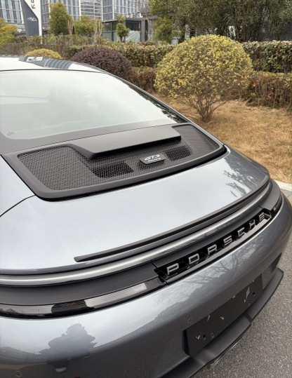 Porsche 992 to 992.2 GT3 Touring Style Rear Parts - styling view