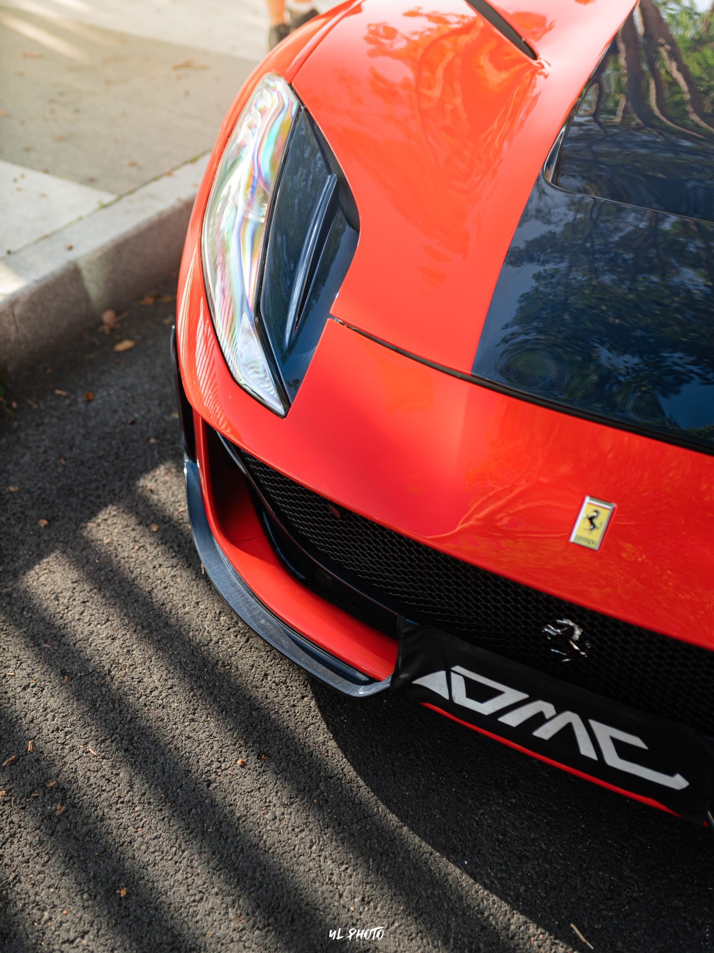 Ferrari 812 MSY Style Dry Carbon Parts - styling view