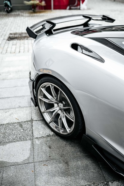 McLaren GT Dry Carbon Parts - styling view