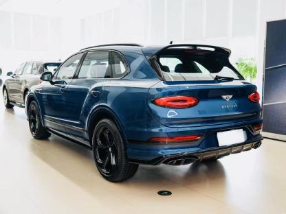 Bentley Bentayga 2021-2025 V8 S Style Dry Carbon Parts - styling view