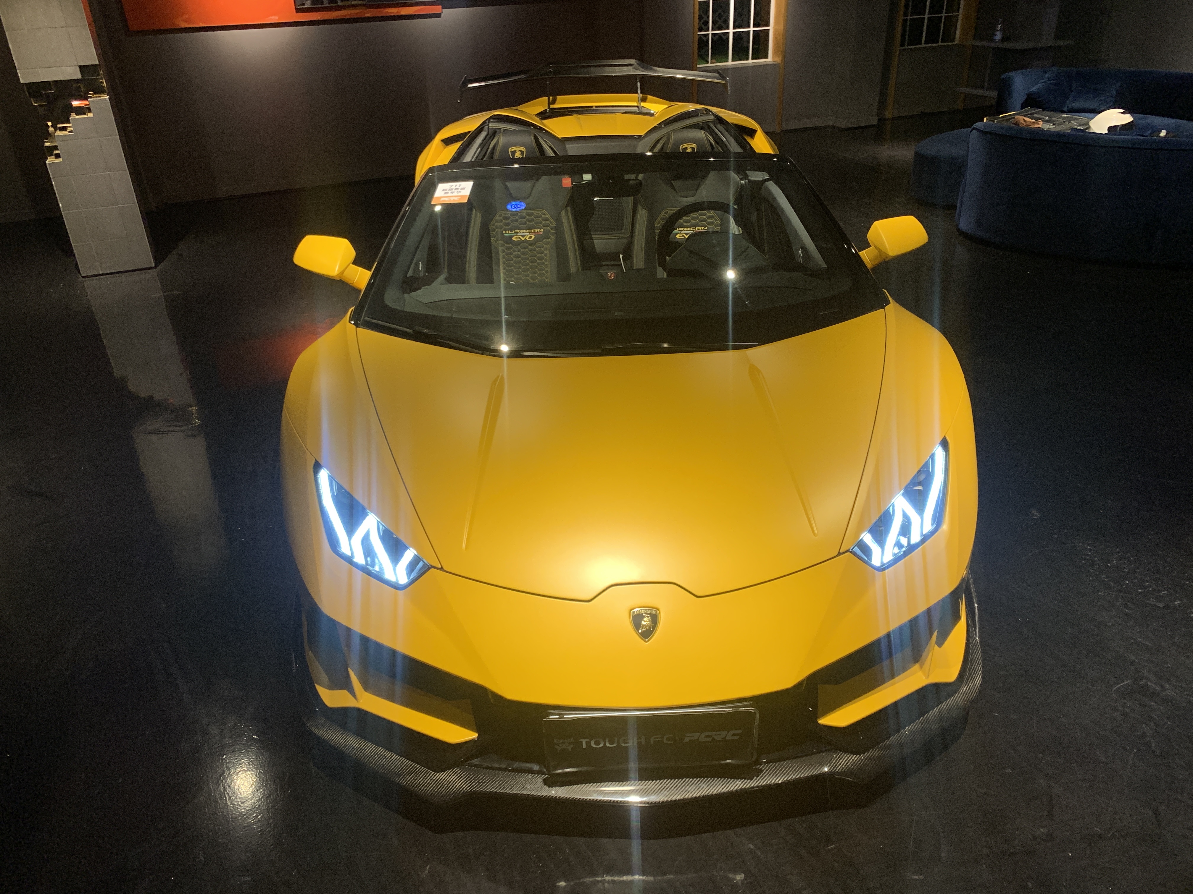 Lamborghini EVO Ocean Design Style Dry Carbon Parts - styling view