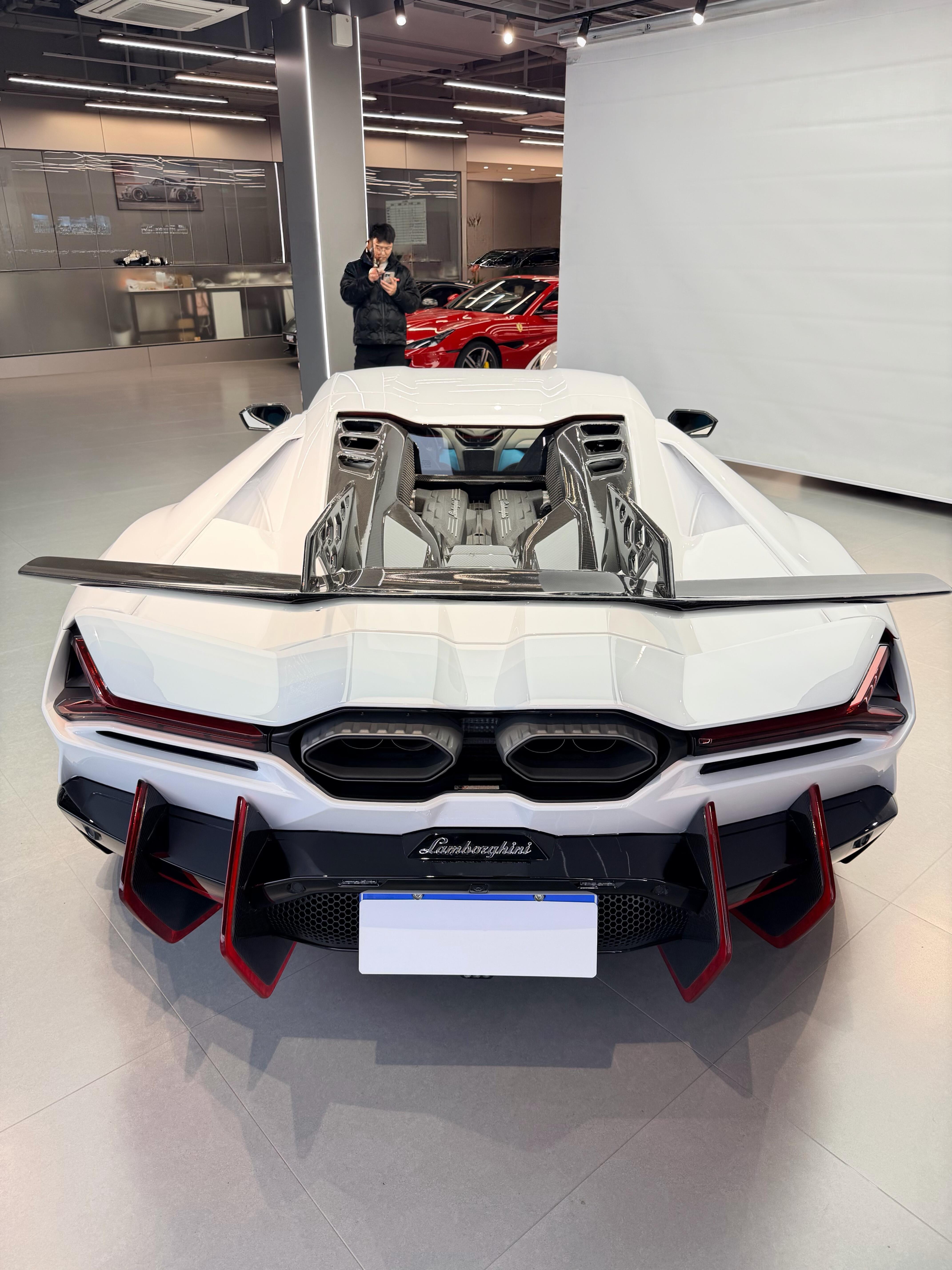 Lamborghini Revuelto DK Style Parts - styling view
