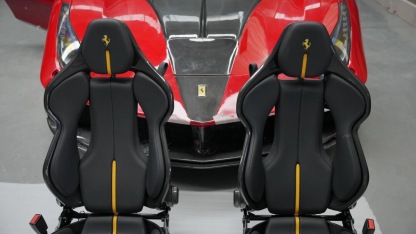 Ferrari 296 / SF90 Style Dry Carbon Bucket Seat - styling view