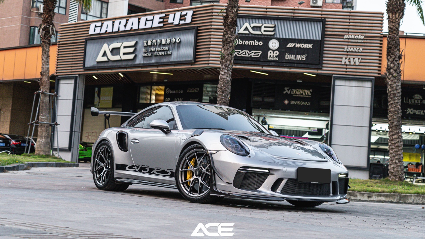 Porsche 991 GT3 RS OEM Style Dry Carbon Parts - styling view