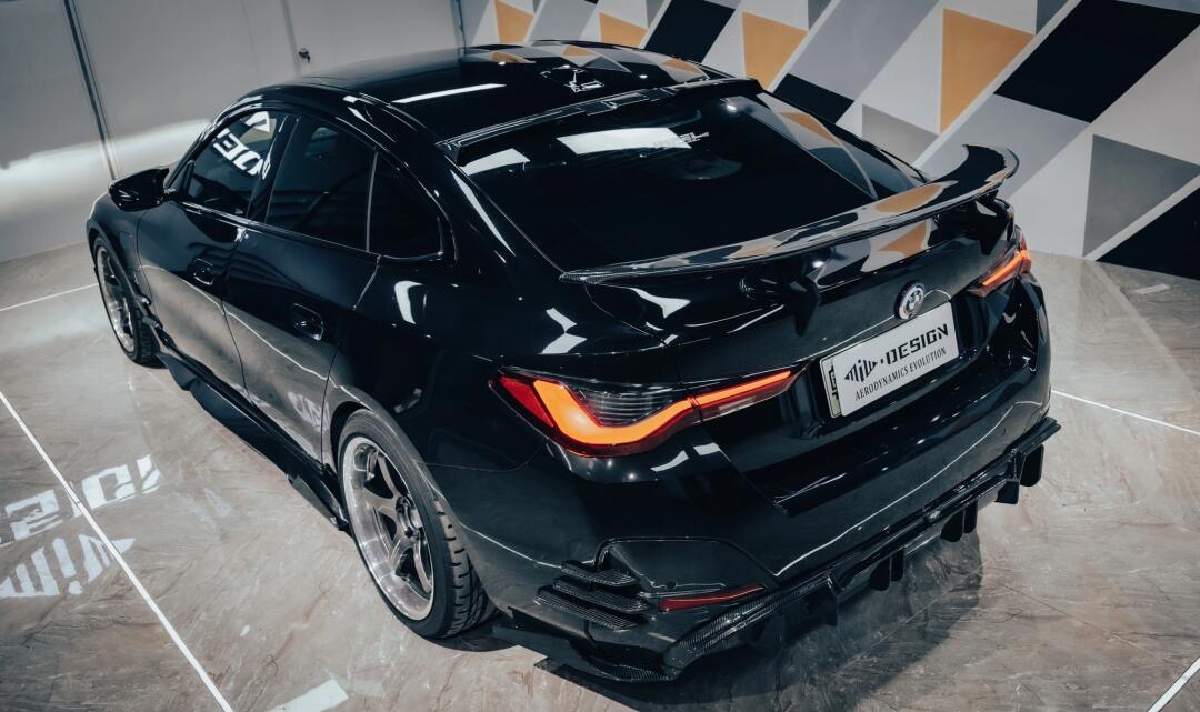 BMW G26 i4 MIW Style Carbon Fiber Parts - styling view