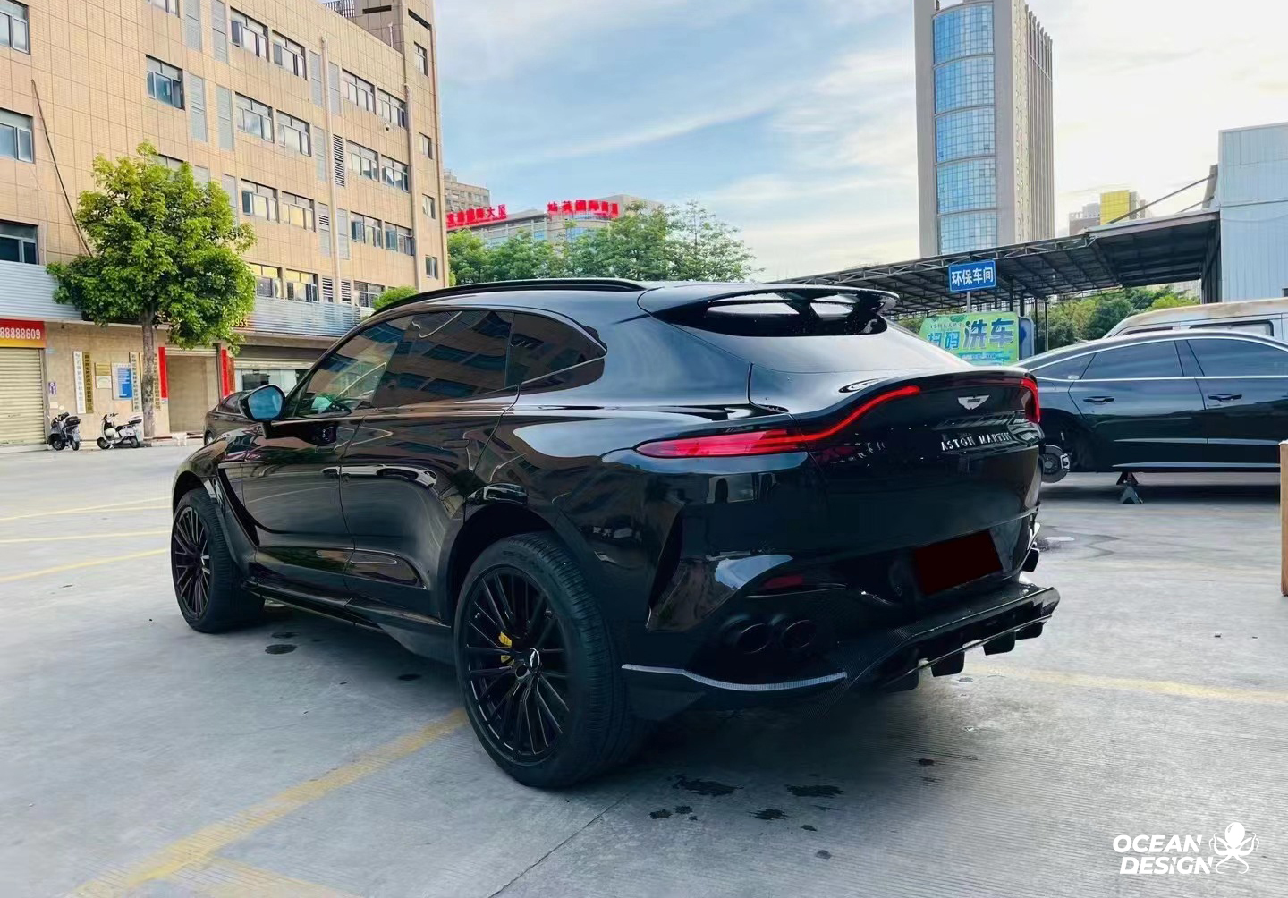 Aston Martin DBX 707 Style Conversion Parts - styling view