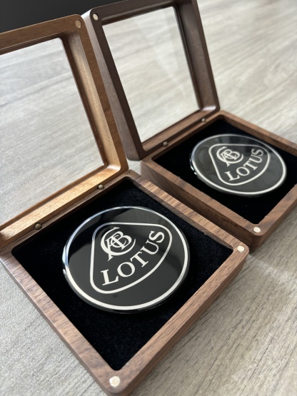 Lotus Emira/Eletre/Emeya Marble-Pattern Dry Carbon Badges - styling view
