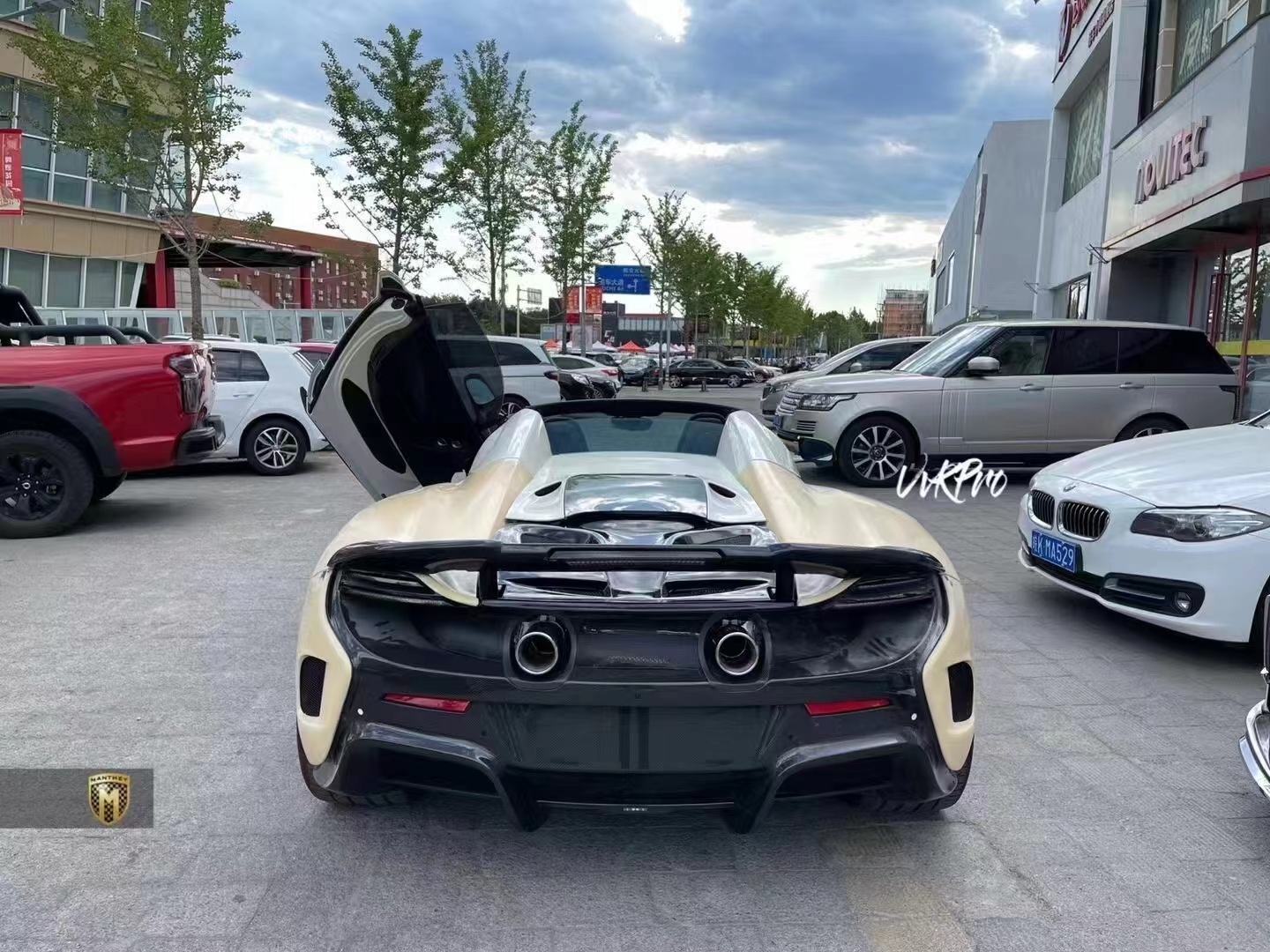 McLaren MP4-12C/625/650S 675LT Style Carbon Conversion Kit - styling view